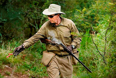 Argentina-Dove-Hunting---Shooter-Throwing-Shells