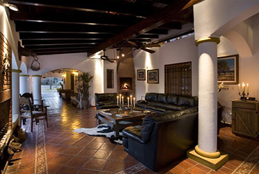 Los Chanares Lodge - Lobby Area