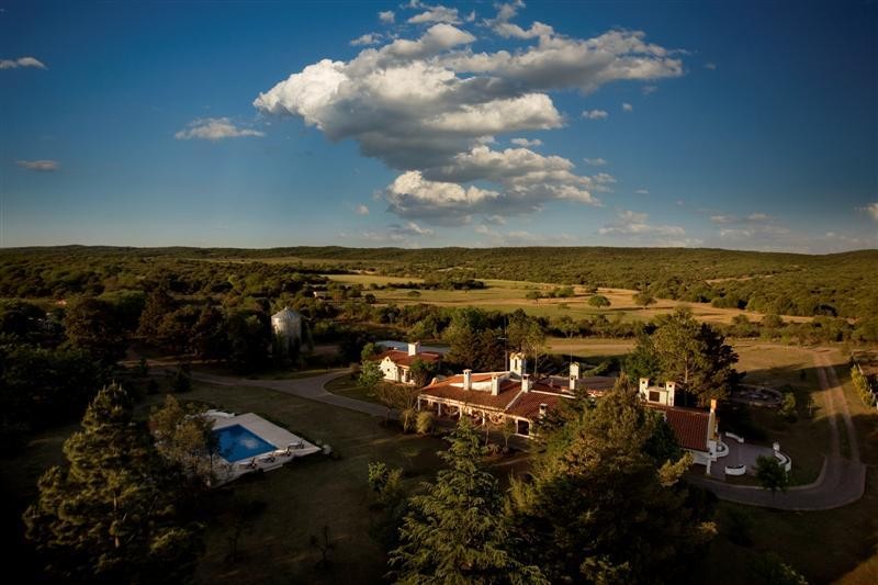 Los Chanares Lodge - Argentina Dove Hunting